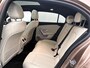 Mercedes-Benz A-klasse 250 e Luxury Line Panorama Schuif-Kanteldak | Sfeerverlichting | Achteruitrijcamera | Stoelverwarming. Achteruitrij camera | Panorama dak | Memory pakket
