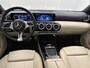 Mercedes-Benz A-klasse 250 e Luxury Line Panorama Schuif-Kanteldak | Sfeerverlichting | Achteruitrijcamera | Stoelverwarming. Achteruitrij camera | Panorama dak | Memory pakket