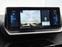 Peugeot e-208 EV Allure Pack 50 kWh 136pk | Accu SOH 94,2% | Navigatie | Achteruitrijcamera | 3D Cockpit | Climate Control | Cruise Control | Parkeersensoren | Stoelverwarming | Stof/kunstleder | Keyless start | Apple Carplay / Android Auto | DAB+ radio | Led koplampen | Donker getint glas | 16" lichtmetalen velgen |