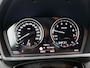 BMW X1 XDrive20i High Executive (Goed OndH, 2 sets velgen, Camera, Trekhaak, Navi, ParkeerS, StoelV, Climate Con, Cruise Con, Etc)