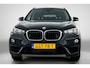 BMW X1 XDrive20i High Executive (Goed OndH, 2 sets velgen, Camera, Trekhaak, Navi, ParkeerS, StoelV, Climate Con, Cruise Con, Etc)