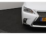 Lexus CT 200h F Sport Line | 17 Inch Lichtmetalen velgen | Stoelverwarming | Keyless Entry | Parkeersensoren