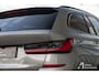 BMW 3-Serie Touring 330i High Executive M-sport, BTW, pano, 360 camera, harman kardon, head-up, 19"