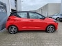 Hyundai i10 1.2 MPI 85PK / Clima / Navi / Cruise / Carplay / Stuur en stoelverw. / Camera / PDC / LMV