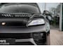 Porsche Macan 100 kWh l Luchtvering | Panorama-dak l  Stuurwielverwarming | 22-inch  wielen | Surround camera's l