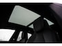 Porsche Macan 100 kWh l Luchtvering | Panorama-dak l  Stuurwielverwarming | 22-inch  wielen | Surround camera's l