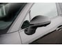 Porsche Macan 100 kWh l Luchtvering | Panorama-dak l  Stuurwielverwarming | 22-inch  wielen | Surround camera's l