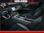 Audi RS Q8 RSQ8 BLACK OPS | 600PK 4.0 V8 TFSI QUATTRO | HUD | 4 WIELBESTURING | 23 INCH AUDI SPORT WHEELS | RS BEKLEDING ZWART | PANO | SOFTCLOSE | NIEUW PRIJS €274423,- BANG & OLUFSEN | PANORAMA DAK | De Lamborghini Urus en Audi RS Q8 zijn beide supersnelle SUV's met dezelfde basis (4.0L V8 twin-turbo motor van de VW Group)