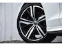 Volvo V60 2.0 T4 R-Design | Pano-dak | Leer | Trekhaak | NL-Auto |