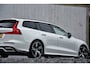 Volvo V60 2.0 T4 R-Design | Pano-dak | Leer | Trekhaak | NL-Auto |