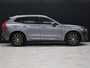 Volvo XC60 2.0 T8 Twin Engine AWD Momentum [SCHUIFKANTELDAK, APPLE CARPLAY, ANDROID, ELEKTRISCH VERSTELBARE STOELEN, STUURVERWARMING, STOELVERWARMING, VOL LEDER, CRUISE, CLIMATE, NIEUWSTAAT]