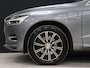 Volvo XC60 2.0 T8 Twin Engine AWD Momentum [SCHUIFKANTELDAK, APPLE CARPLAY, ANDROID, ELEKTRISCH VERSTELBARE STOELEN, STUURVERWARMING, STOELVERWARMING, VOL LEDER, CRUISE, CLIMATE, NIEUWSTAAT]