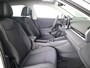 Volkswagen T-Roc Life First Edition 1.5 eTSI 85 kW / 116 PK SUV 7 v