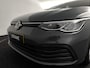 Volkswagen Golf 1.0 TSI Life Stoelverwarming en Stuurwielverwarming | Adaptive Cruise control | Achteruitrijcamera