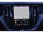 Volvo XC60 T6 AWD 350PK Plug-in Hybrid Ultimate Dark | HUD | Trekhaak | BLIS | 360 Camera | Panoramadak |