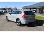 Volvo XC60 T6 AWD 350PK Plug-in Hybrid Ultimate Dark | HUD | Trekhaak | BLIS | 360 Camera | Panoramadak |