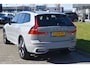 Volvo XC60 T6 AWD 350PK Plug-in Hybrid Ultimate Dark | HUD | Trekhaak | BLIS | 360 Camera | Panoramadak |