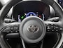 Toyota Yaris Cross 1.5 Hybrid 115 First Edition + Comfort Pack | Dealeronderhouden | Stoel + Stuurverwarming | Facelift Model | PDC voor en achter | Onderweg-naar-dealer