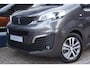 Peugeot e-Traveller 75 kWh Business Long | Allure VIP Uitvoering | Lengte 3 | Vol Opties ! | Lederen Bekleding | Panoramadak | 8-Zitplaatsen | Stoelverwarming| 2x Elektrische Zijschuifdeur | Achterklep | Climate Control | Navigatie | Lichtmetalen Velgen | Slechts 27.400 Km ! |