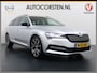 Skoda Superb Combi T218PK iV PHEV AUT-6 Sportline BS Elektr.+Geheugen-Sport-Stoelen+Verwarmd Trekhaak Virtual Cockpit Matrix Led Navi Ecc Adap.Cruise Camera Apple Carplay Auto Pdc 1.4t- Plug-in-hybride Achterbank+Stuurverwarming Led Elek.Achterklep Lmv 19" Keyless Dodehoek detectie Verkeersbord detectie 1e Eigenaar Origineel Nederlandse Auto 400 Nm !! + 1600kg trekvermogen