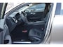 Volvo V60 T6 350PK Plug-in hybrid AWD Essential Bright / 19" Velgen  / Lederen bekleding / Stuur & Stoelverwarming /