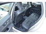 Volvo V60 T6 350PK Plug-in hybrid AWD Essential Bright / 19" Velgen  / Lederen bekleding / Stuur & Stoelverwarming /