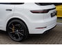 Porsche Cayenne 4.0 Turbo S E-Hybrid PCCB / Panoramadak / Bose / 22 Inch
