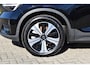 Volvo XC40 Recharge Core 70 kWh | Trekhaak | All season | Camera | Stoelverwarming | Stuurverwarming