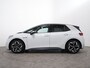 Volkswagen ID.3 First Plus 58 kWh | Trekhaak | Camera | Stoel\Stuurverwarming