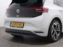 Volkswagen ID.3 First Plus 58 kWh | Trekhaak | Camera | Stoel\Stuurverwarming