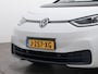 Volkswagen ID.3 First Plus 58 kWh | Trekhaak | Camera | Stoel\Stuurverwarming