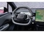 Lynk & Co 02 More 66 kWh | Panoramadak | 445 km elektrisch bereik | Adaptive Cruise Control | Harman Kardon Premium Audio Systeem | 360 graden camera | Dodehoekdetectie | Stoel/Stuurverwarming | Apple CarPlay/Android Auto | 20"LM-velgen | Elektrisch bedienbare voorstoelen met geheugenfunctie | Klimaat warmtepomp | Elektrisch bedienbare achterklep |