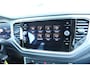 Volkswagen T-Roc 1.5 TSI Automaat Style Business | Adapt. Cruise | Camera | Verw. Voorstoelen | DAB | AppleCarplay | El. Achterklep |