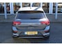 Volkswagen T-Roc 1.5 TSI Automaat Style Business | Adapt. Cruise | Camera | Verw. Voorstoelen | DAB | AppleCarplay | El. Achterklep |