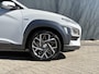 Hyundai Kona 1.6 GDI HEV Premium / Stoel/stuur Verwarwarming / Stoel Verkoeling / Apple Carplay/Android Auto / Navigatie / Automaat /
