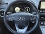 Hyundai Kona Electric EV Fashion 64 kWh Automaat / Accu SOH 100% / Dealer onderhouden / CCS snellader / WLTP bereik 484 km bereik stad 660 km / Warmtepomp / Head Up Display / Adaptief cruise control / Achteruitrijcamera / Stuur- & Stoelverwarming /
