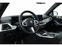 BMW X5 xDrive50e M Sport Frozen pure Grey | Skylounge | Soft Close | Achterasbesturing | 360cam | B&W Aduio | 22'' | Stoelvent. | Carbon | Luchtvering