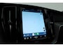 Volvo XC60 2.0 T6 Plug-in hybrid AWD Plus Dark | Pano | Pilot Assist | Head-up | 360cam | Keyless | Harman Kardon | Stoel- Stuurverw. |