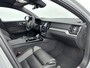 Volvo V60 2.0 T6 Plug-in hybrid AWD Plus Dark | Trekhaak | PDC V+A en 360 camera | Lederen sportstoelen | Stoel + Stuurverwarming | Voorruit verwarming | BLIS | Adaptive Cruiscontrol |