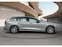 Volvo V60 2.0 T6 Plug-in hybrid AWD Plus Dark | Trekhaak | PDC V+A en 360 camera | Lederen sportstoelen | Stoel + Stuurverwarming | Voorruit verwarming | BLIS | Adaptive Cruiscontrol |