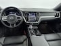 Volvo V60 2.0 T6 Plug-in hybrid AWD Plus Dark | Trekhaak | PDC V+A en 360 camera | Lederen sportstoelen | Stoel + Stuurverwarming | Voorruit verwarming | BLIS | Adaptive Cruiscontrol |
