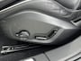 Volvo V60 2.0 T6 Plug-in hybrid AWD Plus Dark | Trekhaak | PDC V+A en 360 camera | Lederen sportstoelen | Stoel + Stuurverwarming | Voorruit verwarming | BLIS | Adaptive Cruiscontrol |