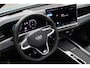 Volkswagen Passat Variant 1.5 eHybrid 272pk R-Line DSG Automaat Black Style / Panoramadak / LM 18 inch / Massagestoelen / Elek. Zwenkbare Trekhaak / Elek Achterklep / Matrix LED / Head-Up Display / Garantie tot 15-7-2030 / 100.000km
