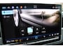 Volkswagen Passat Variant 1.5 eHybrid 272pk R-Line DSG Automaat Black Style / Panoramadak / LM 18 inch / Massagestoelen / Elek. Zwenkbare Trekhaak / Elek Achterklep / Matrix LED / Head-Up Display / Garantie tot 15-7-2030 / 100.000km