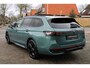 Volkswagen Passat Variant 1.5 eHybrid 272pk R-Line DSG Automaat Black Style / Panoramadak / LM 18 inch / Massagestoelen / Elek. Zwenkbare Trekhaak / Elek Achterklep / Matrix LED / Head-Up Display / Garantie tot 15-7-2030 / 100.000km