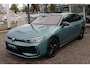 Volkswagen Passat Variant 1.5 eHybrid 272pk R-Line DSG Automaat Black Style / Panoramadak / LM 18 inch / Massagestoelen / Elek. Zwenkbare Trekhaak / Elek Achterklep / Matrix LED / Head-Up Display / Garantie tot 15-7-2030 / 100.000km