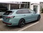 Volkswagen Passat Variant 1.5 eHybrid 272pk R-Line DSG Automaat Black Style / Panoramadak / LM 18 inch / Massagestoelen / Elek. Zwenkbare Trekhaak / Elek Achterklep / Matrix LED / Head-Up Display / Garantie tot 15-7-2030 / 100.000km
