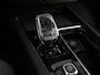 Volvo XC60 2.0 T6 Plug-in hybrid AWD Ultra Dark | Bowers & Wilkins Audio | Luchtvering | Voorstoelen Geventileerd | Stoelverwarming Voor En Achter | Stuurwiel Verwarmd | Panoramadak | 360* Camera