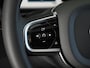 Volvo XC60 2.0 T6 Plug-in hybrid AWD Ultra Dark | Bowers & Wilkins Audio | Luchtvering | Voorstoelen Geventileerd | Stoelverwarming Voor En Achter | Stuurwiel Verwarmd | Panoramadak | 360* Camera