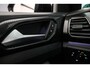 Volkswagen T-Cross R-Line Edition 1.5 TSI 150pk DSG Automaat Trekhaak, Black style, Adaptive cruise control, LED matrix koplampen, Navigatie, Parkeersensoren